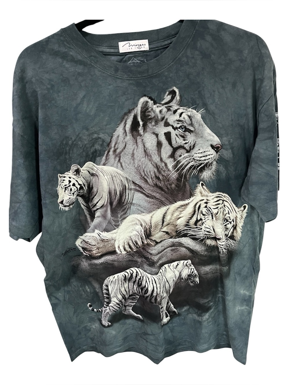 The Mountain Mirage Las Vegas Siegfried & Roy Tigers Green  Size Large 2012